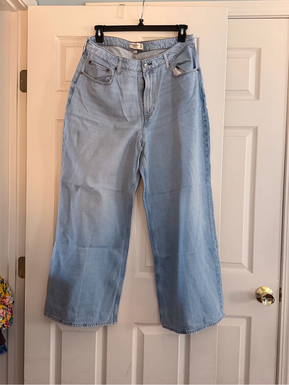 Abercrombie & Fitch Light Blue Wide-Leg Jeans